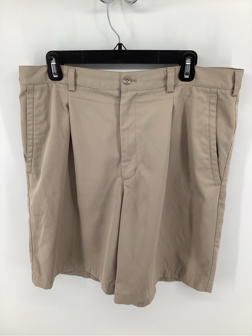 Nike Men's Beige Flat-Front Shorts